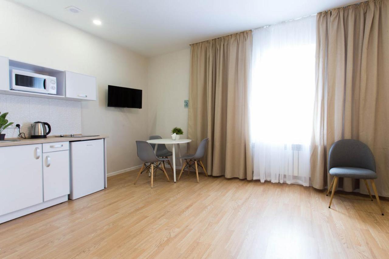 Apartment In The City Center - Gimnasiyna Naberezhna 24A-1 Kharkiv Exterior photo